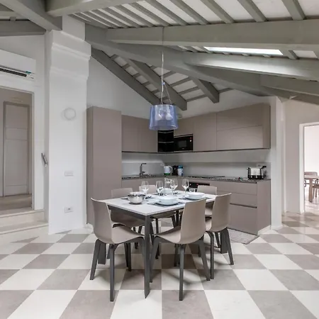 Corte Alle Mura - Mansarda Lux Apartment Cittadella